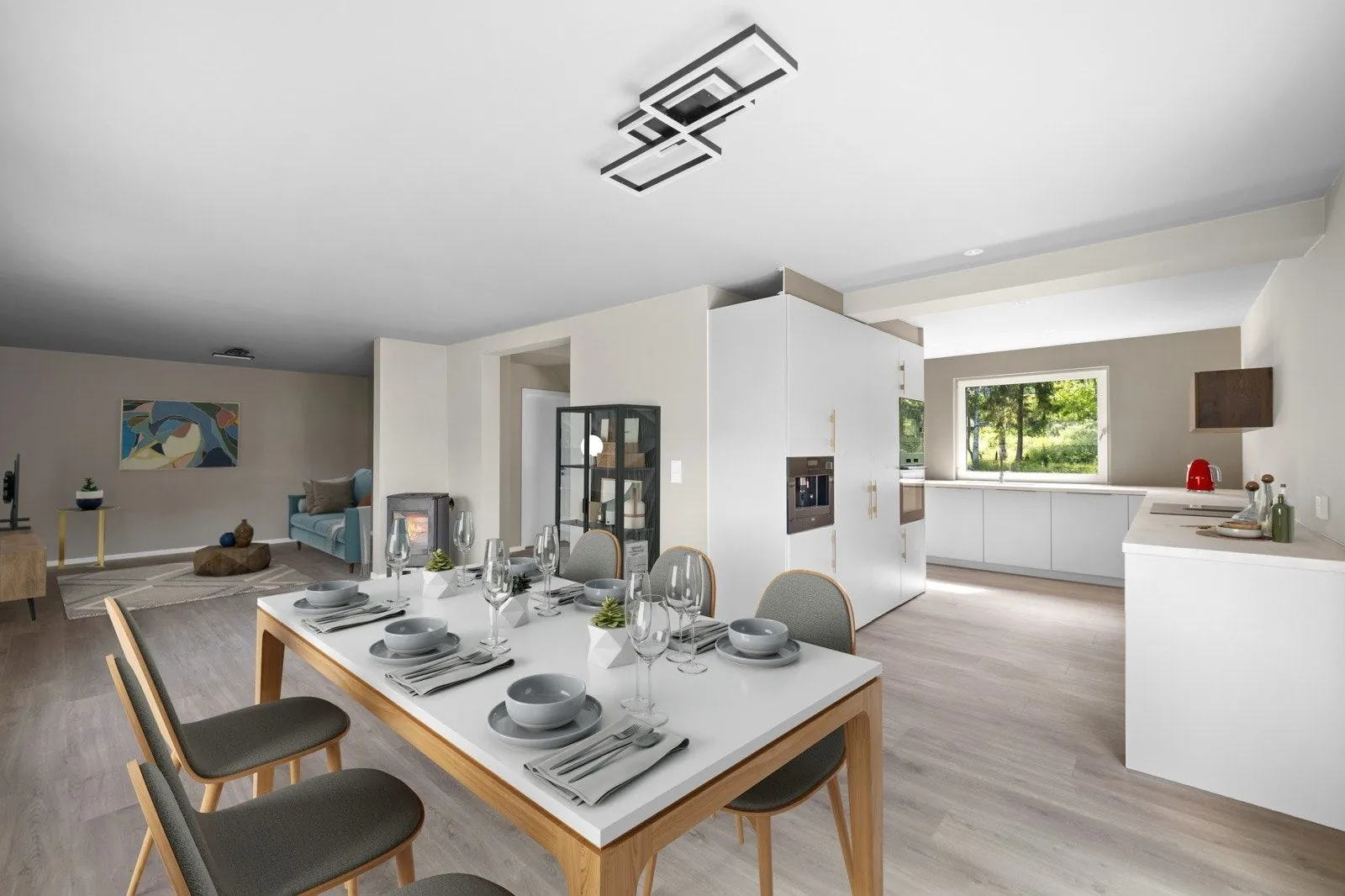 Stue og spisestue etter renovering, Enebolig Langhus, Langhus